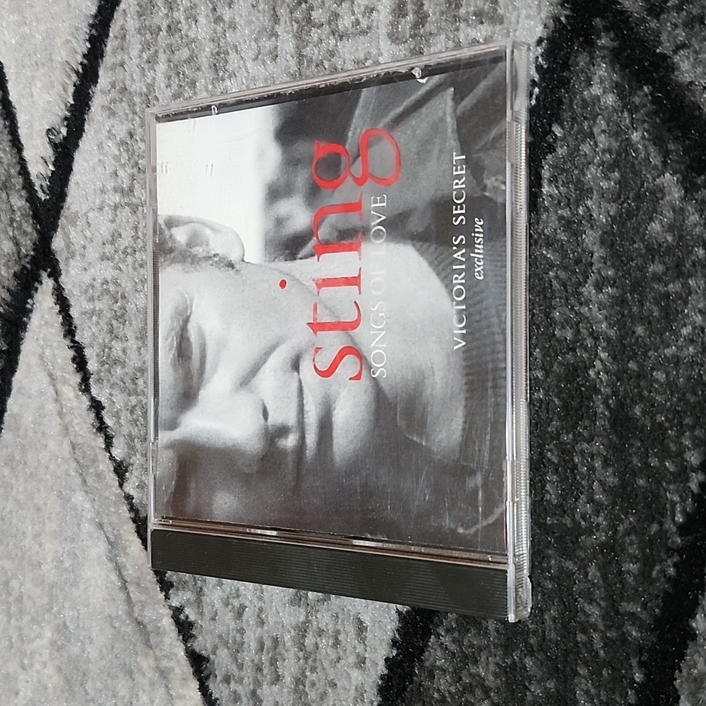 EXCLUSIVE VICTORIA SECRET 2003 SONGS OF LOVE BY STING CD 💿